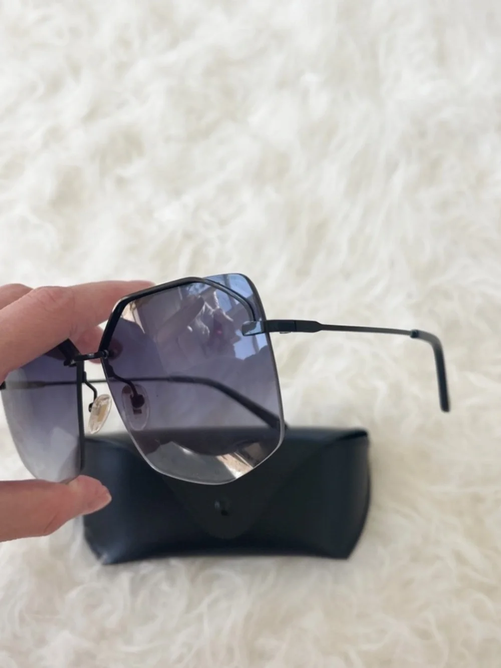 Diff sunglasses from VICI/DIFF collection